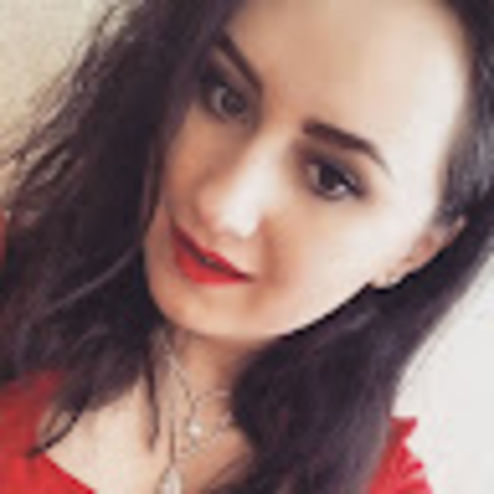 Meet your Posher, Юлия